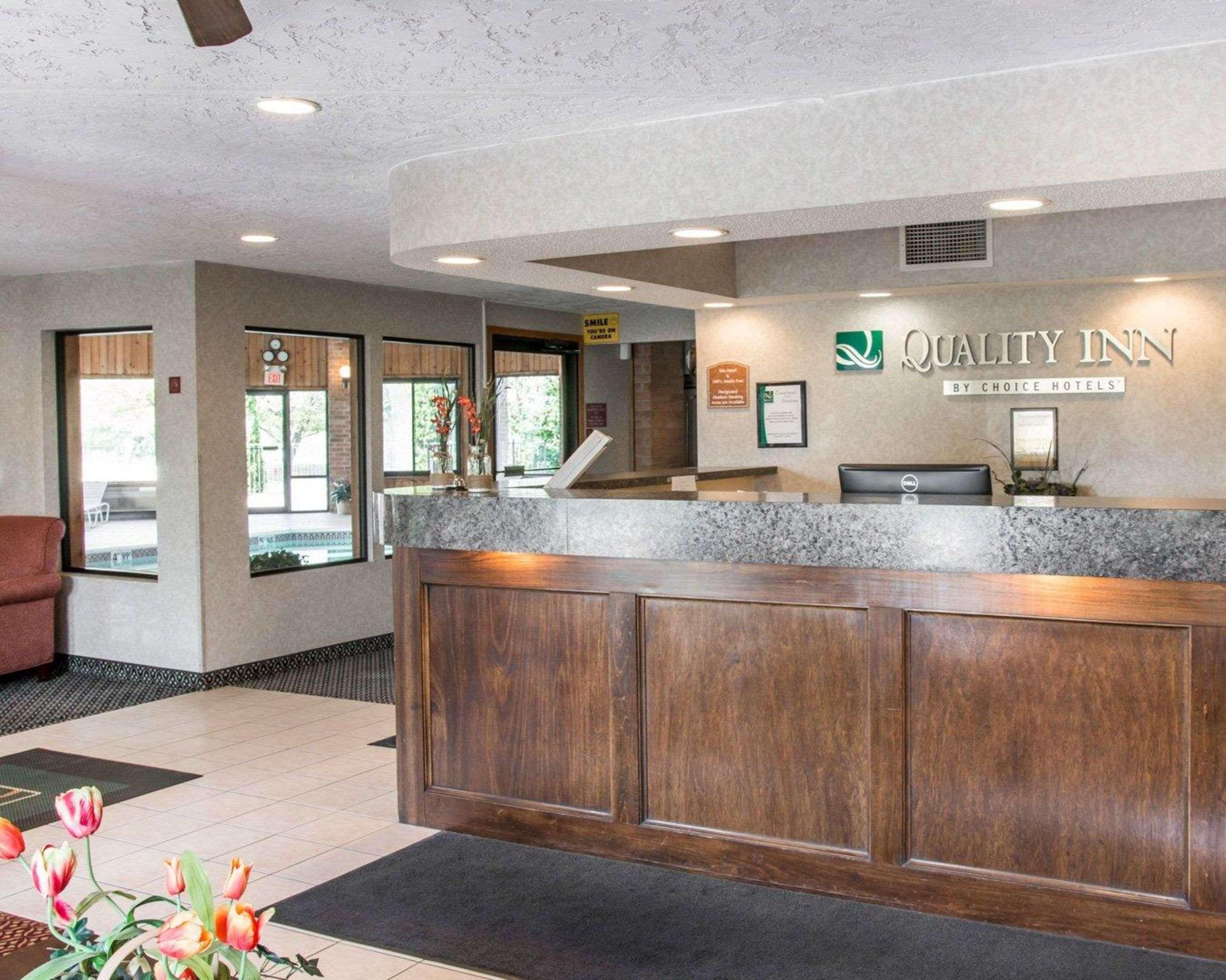 Quality Inn Hudsonville South Esterno foto
