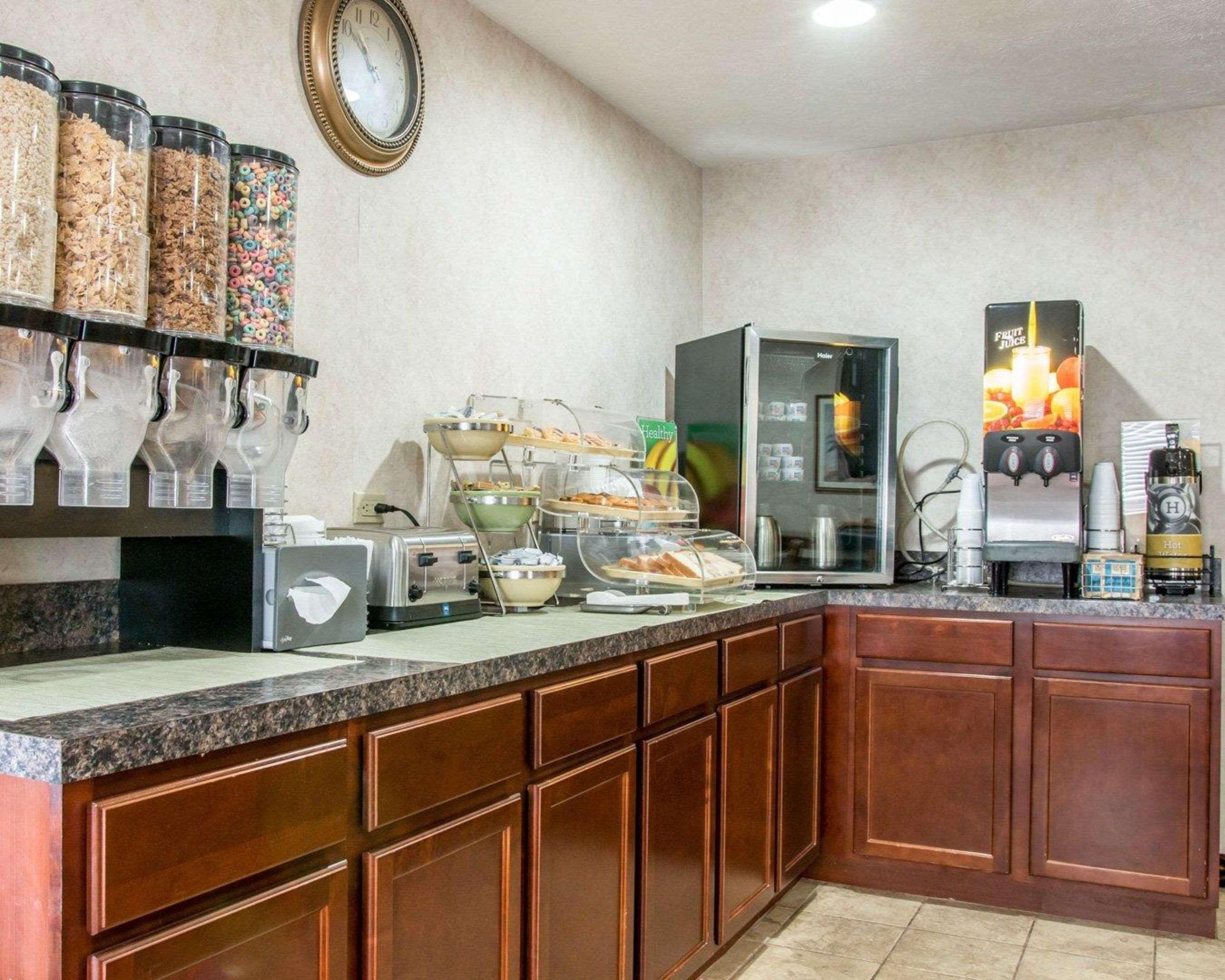 Quality Inn Hudsonville South Esterno foto